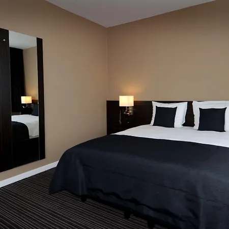 Docklands Hotel 3*
