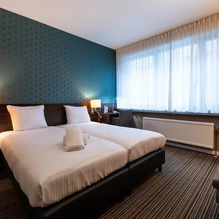 Hotel Docklands 3*